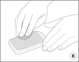 An illustration of 3M™ COMPLY™ Magnetic Attach strips securing the privacy screen in place.