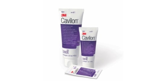 Deux bouteilles compressibles et un tube de Crème protectrice durable et Cavilon(MC) 3M(MC).